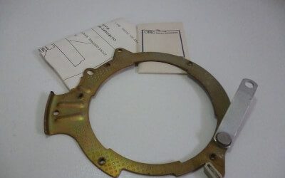 0387419 – RETAINER & LINK ASSY