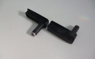 0395898 HANDLE Latch