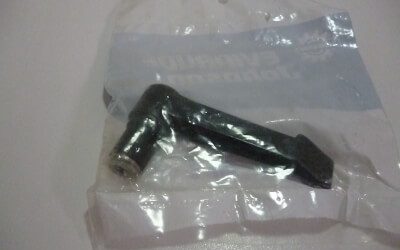 0395910 HANDLE & SHAFT Assy Latch
