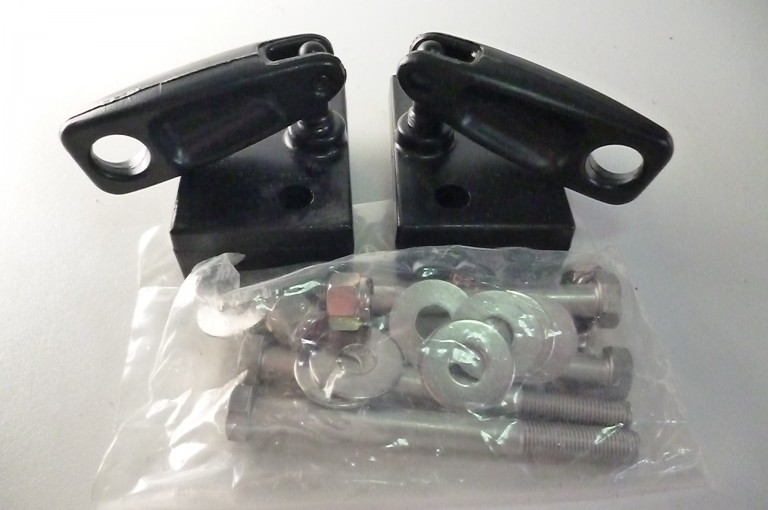812432A 5 - ENGINE MOUNTING KIT