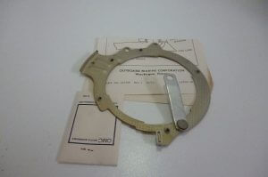 0387418 - RETAINER & LINK ASSY