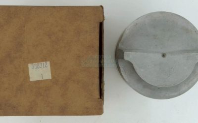 0388312 NOS OMC Johnson Evinrude Piston