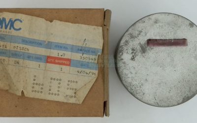 0391481 NOS OMC Johnson Evinrude Piston