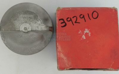392910 NOS OMC Johnson Evinrude Piston