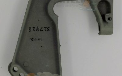 327928 Mounting Bracket – 9.9 / 15 HP Johnson / Evinrude
